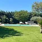 Charmante Maisonnette Avec Jardin Et Piscine