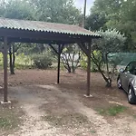 Charmante Maisonnette Avec Jardin Et Piscine