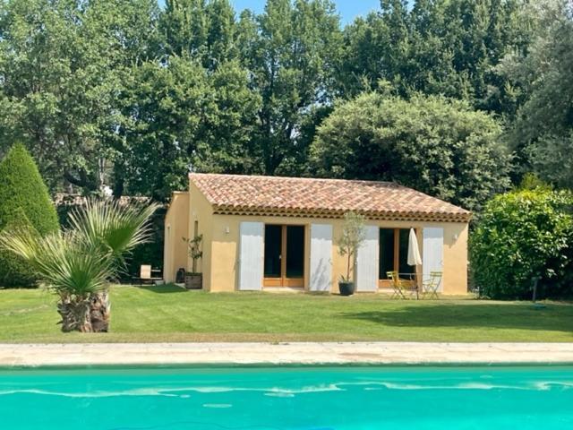Charmante Maisonnette Avec Jardin Et Piscine Holiday home *